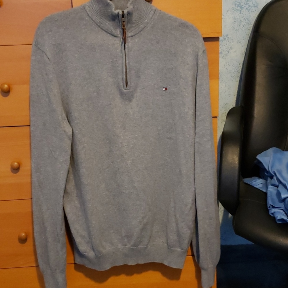 Tommy Hilfiger sweater